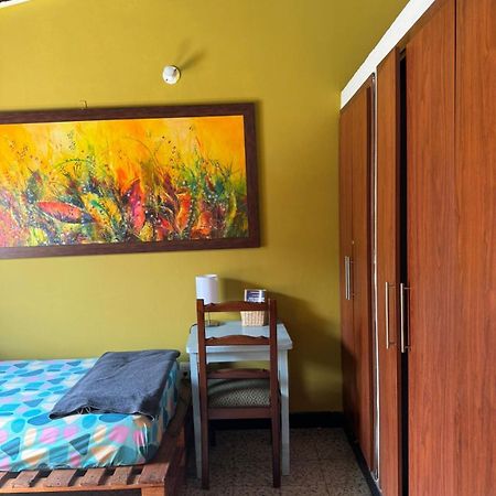 Tatami Hostel 布卡拉曼加 外观 照片
