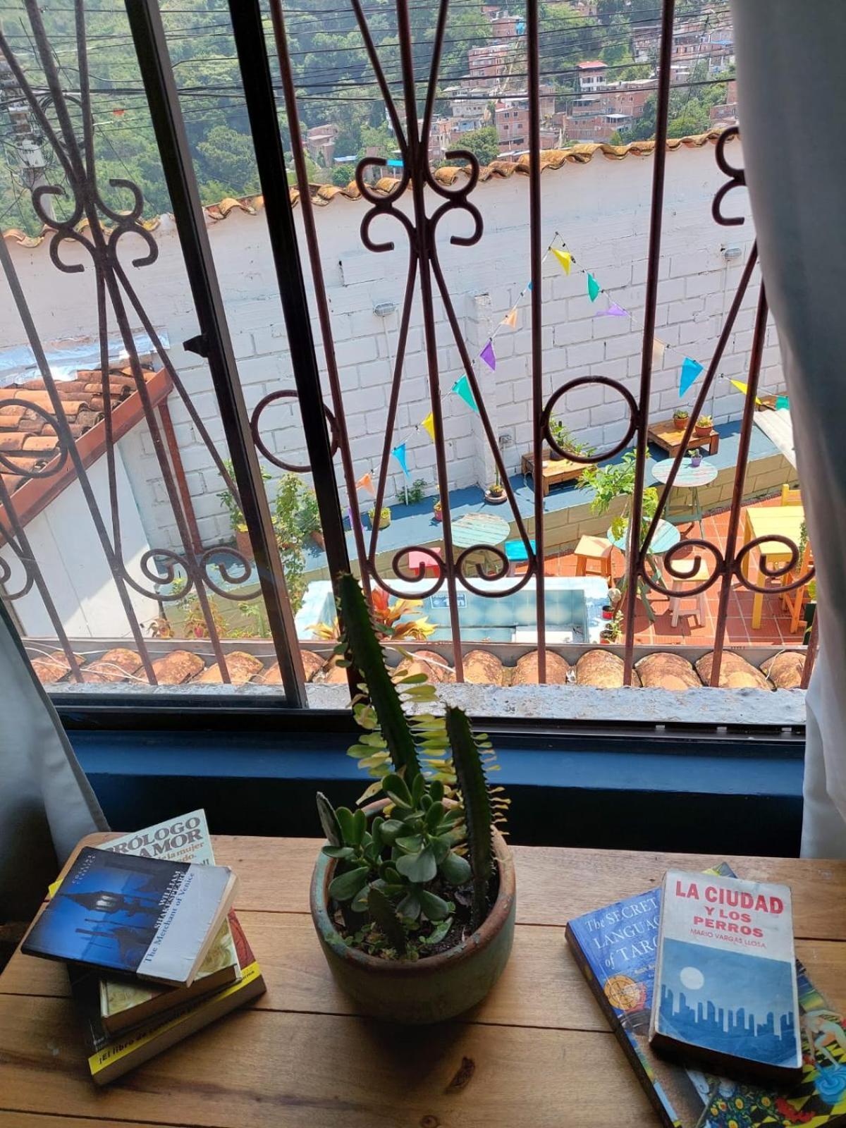 Tatami Hostel 布卡拉曼加 外观 照片