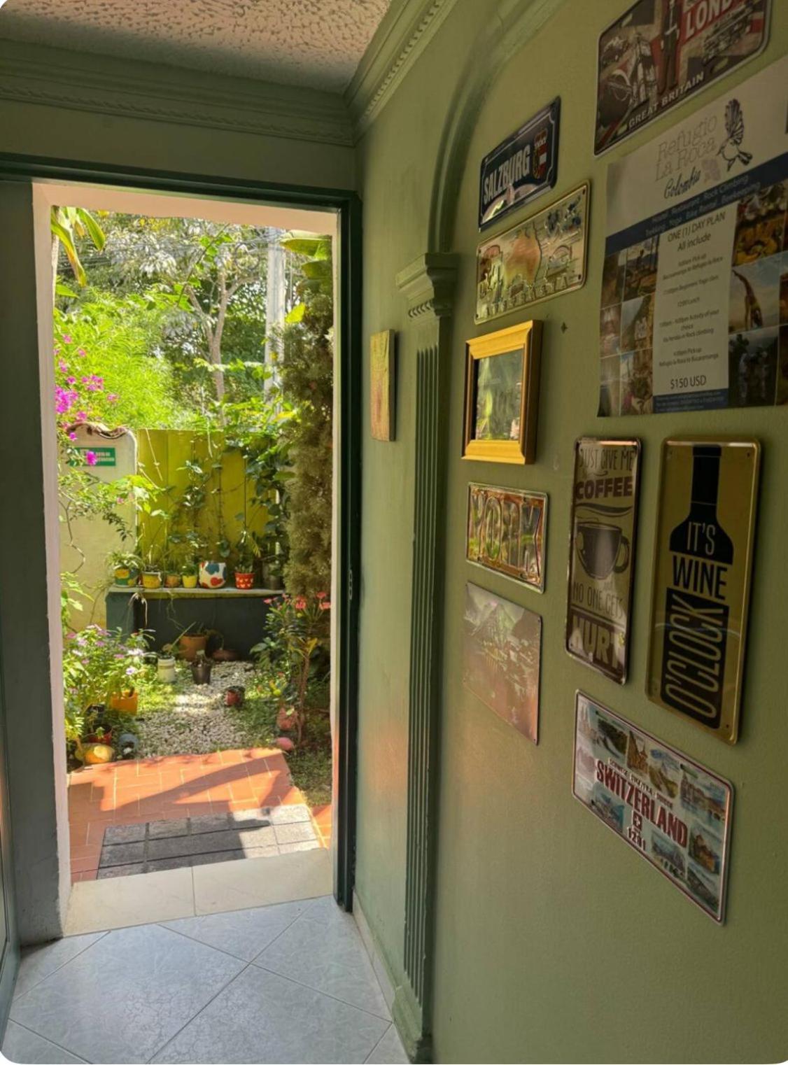 Tatami Hostel 布卡拉曼加 外观 照片